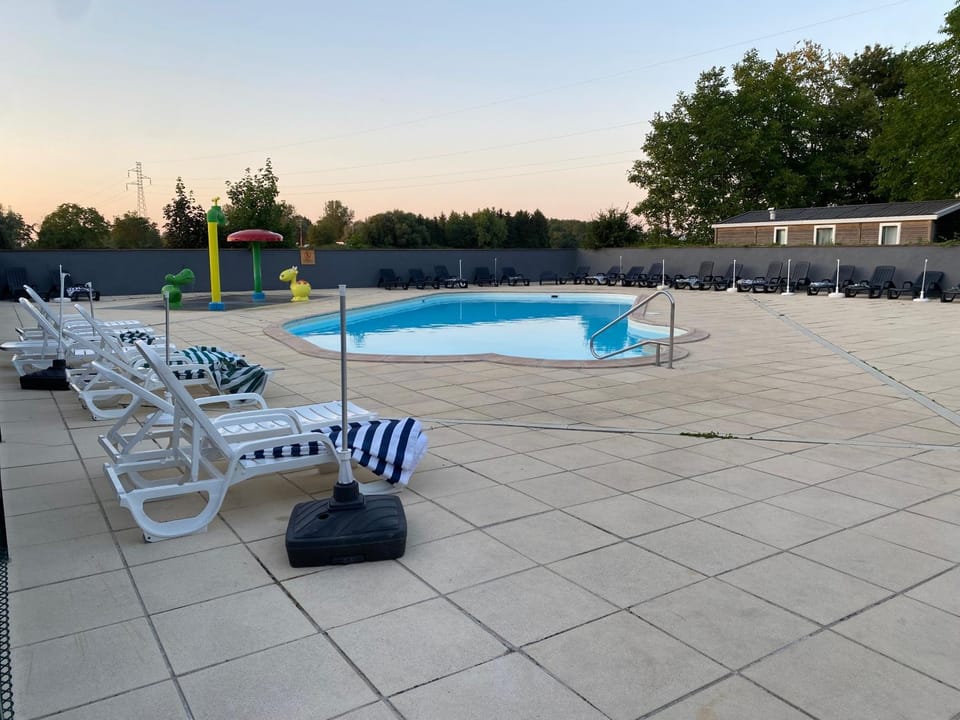 Day, Pool view, Swimming pool, sunbed