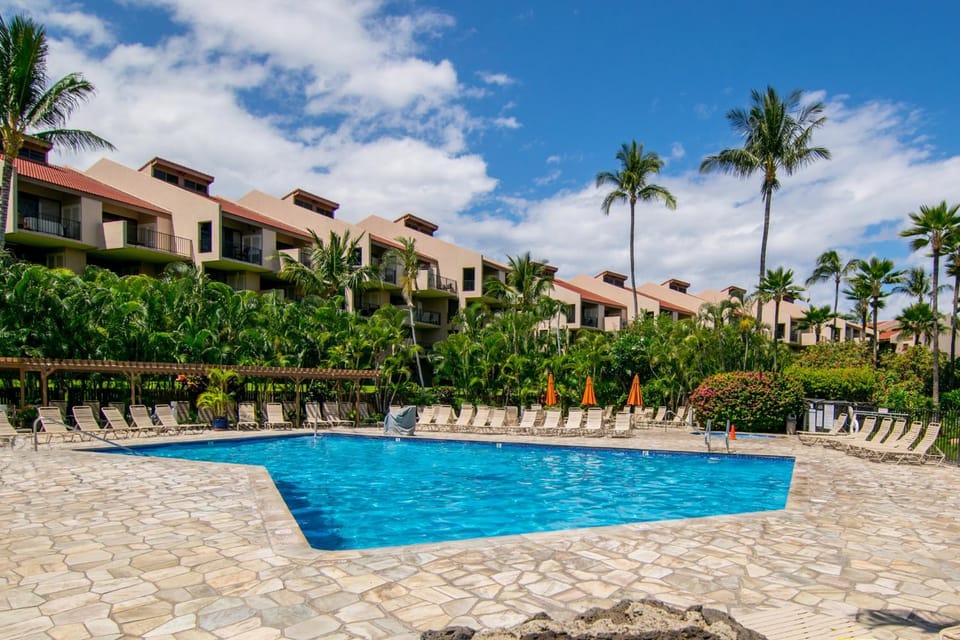Kamaole Sands 10-412 Apartment in Wailea