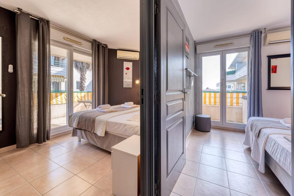 LE REGENT PARK Appartement for 6 By Sunset Apartment in Villeneuve-Loubet