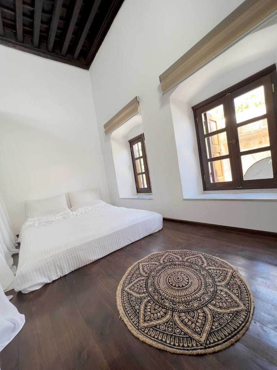 Bed, Photo of the whole room, Bedroom, air conditioner