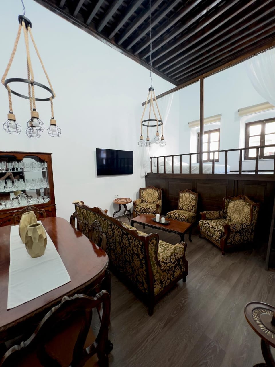 TV and multimedia, Living room, Seating area