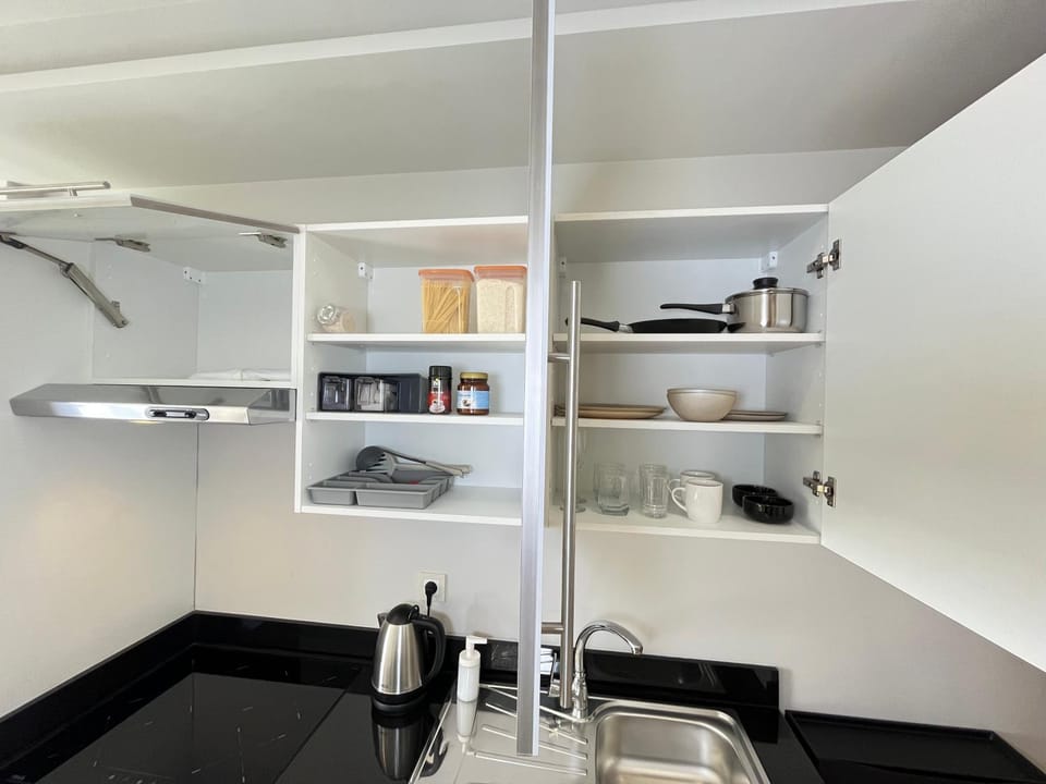 Coffee/tea facilities, Kitchen or kitchenette, pet friendly, kitchen