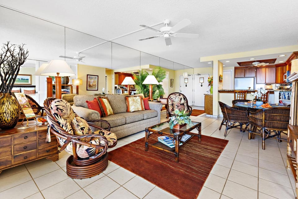 Hololani A203 Apartment in Kahana