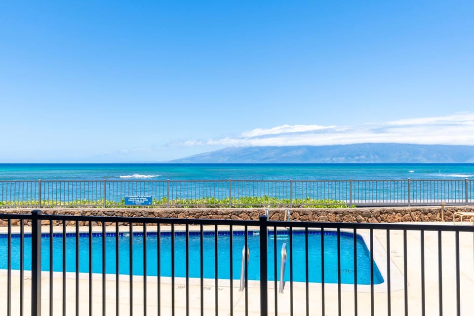 Kahana Reef 106 Apartment in Kahana