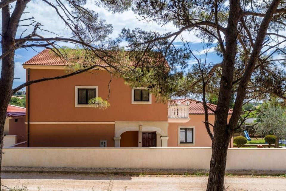 Guest house Katia for up to 8 persons House in Medulin