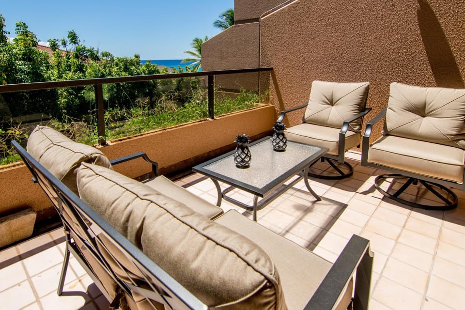 Kahana Villa E409 Apartment in Napili-Honokowai