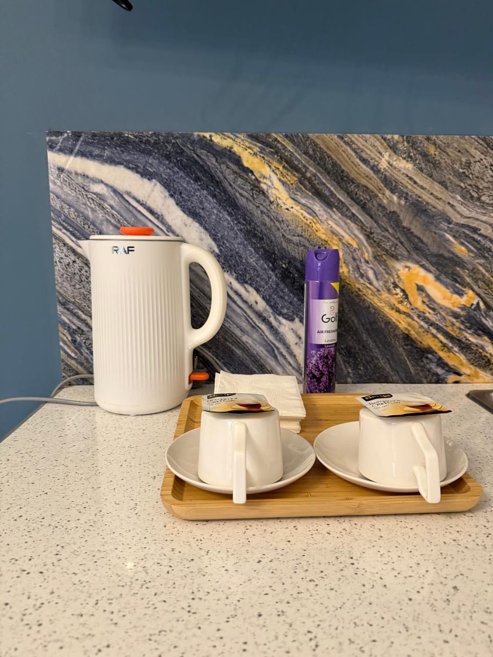 Coffee/tea facilities, Kitchen or kitchenette