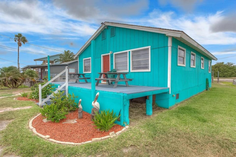 Property building, Day, Natural landscape