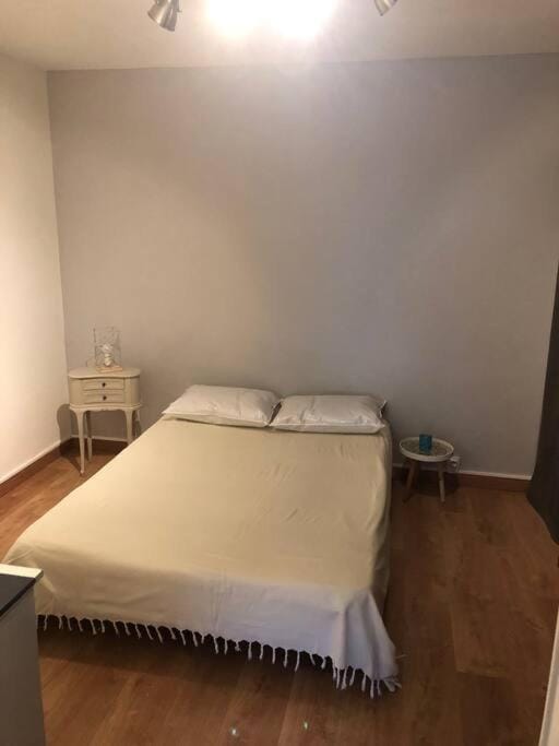 Appartement rénové RDC terrasse 200m plage Apartment in Port-la-Nouvelle