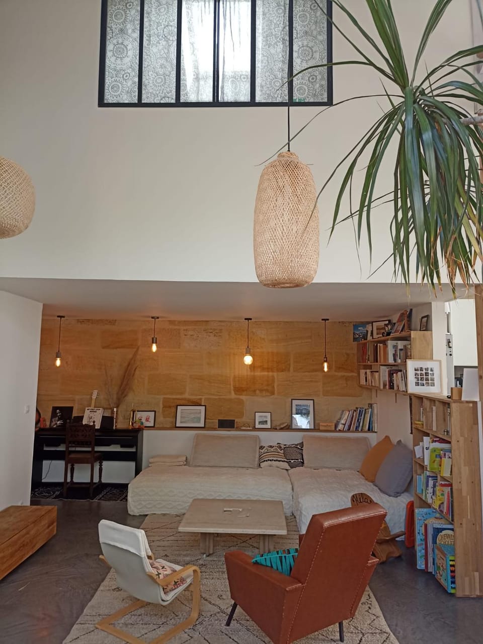 Library, Living room