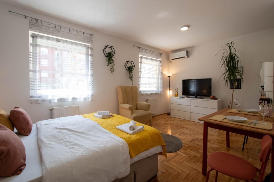 Bed, TV and multimedia