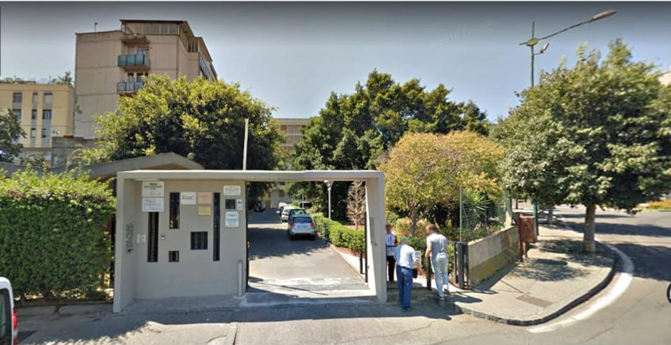 Facade/entrance