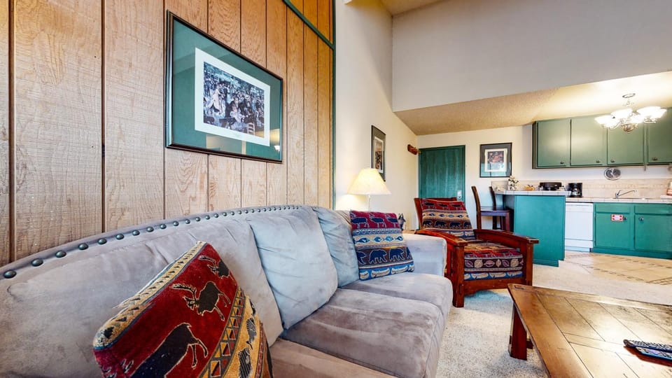 Summit #232 condo Apartment in Mammoth Lakes