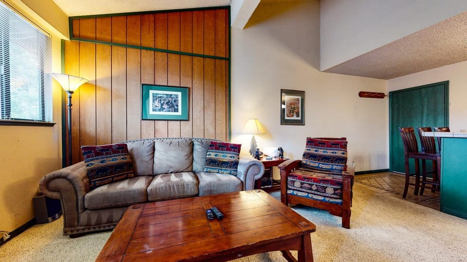 Summit #232 condo Apartment in Mammoth Lakes