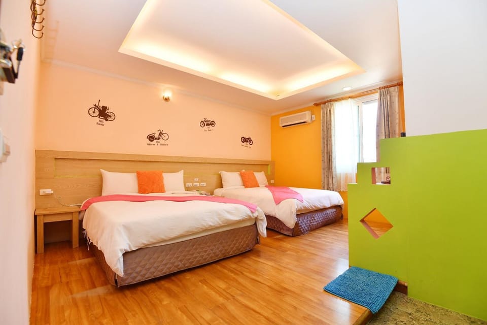 Rock House Bed and Breakfast in Hengchun Township