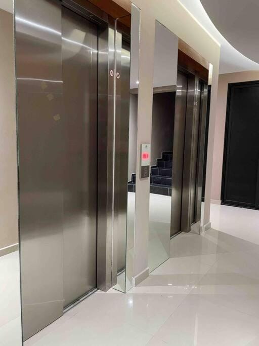 elevator