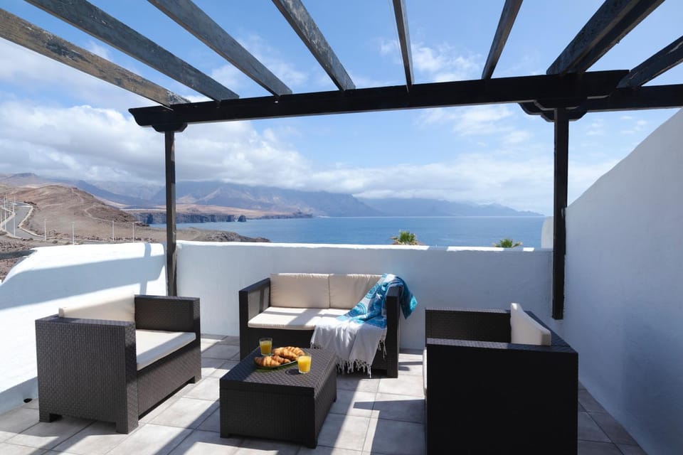 Natural landscape, Balcony/Terrace, Mountain view, Sea view