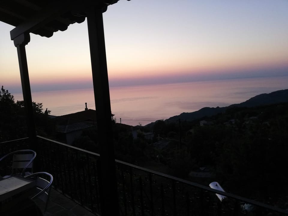 View (from property/room), Balcony/Terrace, Sea view, Sunset