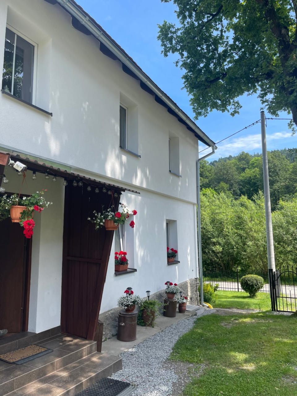 Dom Pod Dębem Agroturystyka House in Lower Silesian Voivodeship