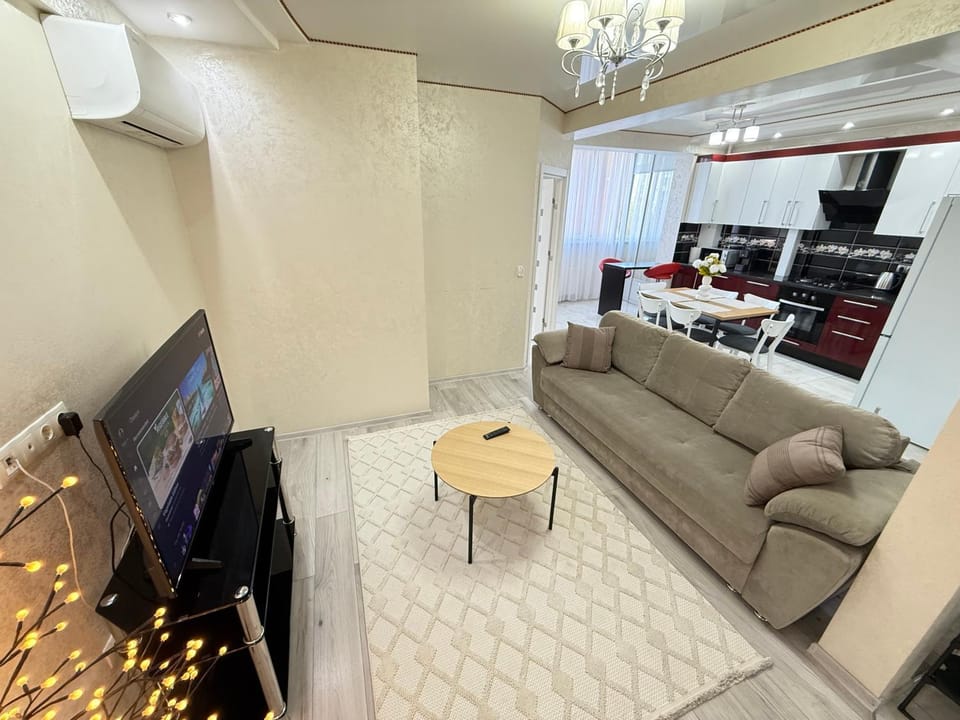 Kitchen or kitchenette, Living room, Dining area, stove