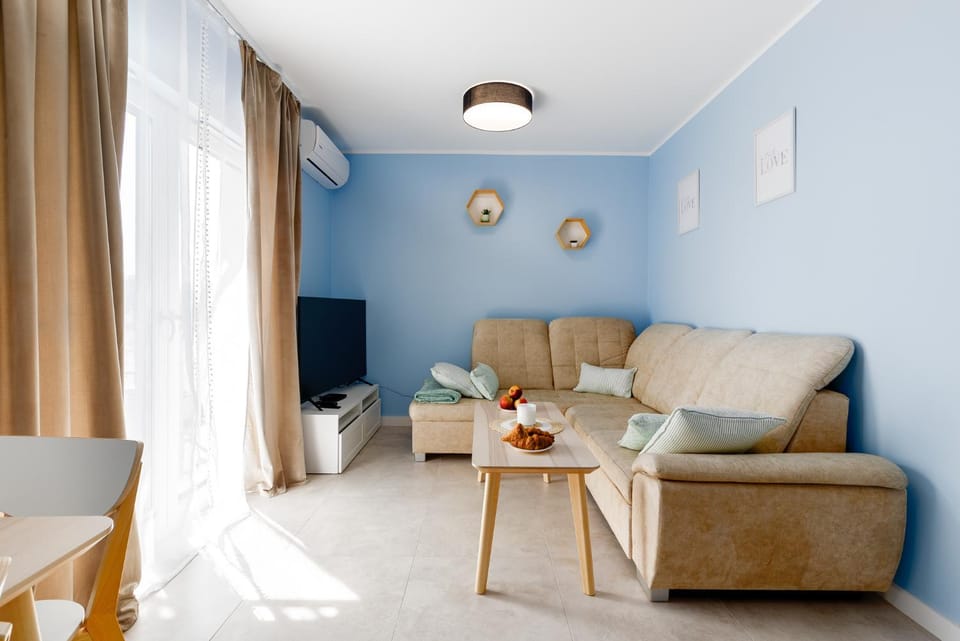 TV and multimedia, Living room, air conditioner