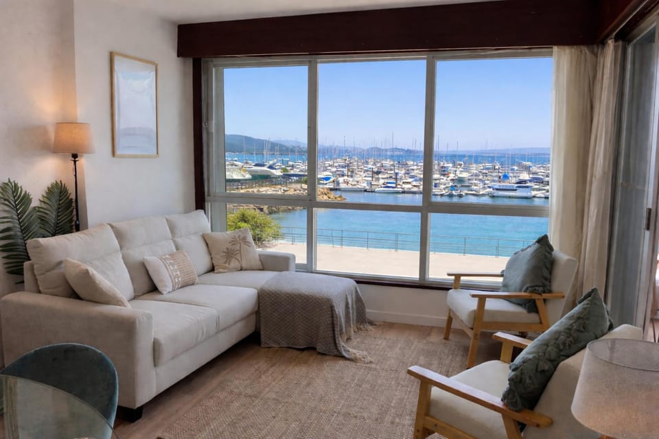 Living room, Sea view