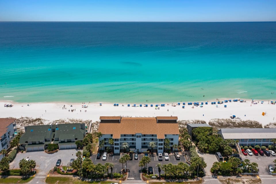 Cabana Club 201 Apartment in Destin
