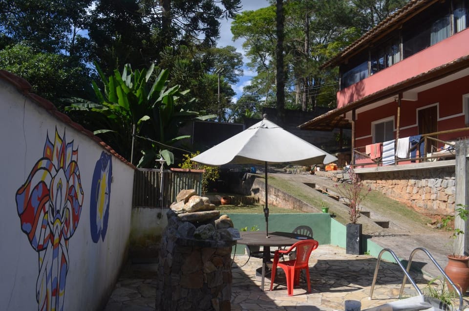 Chácara piscina,lazer em familia e pets House in Cotia