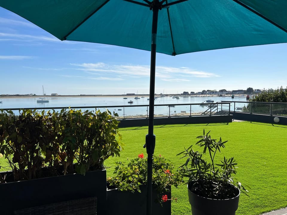 Patio, Sea view