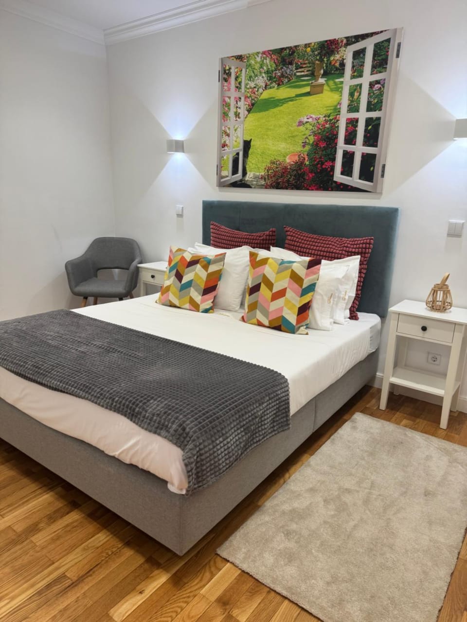 Bed, Decorative detail, Bedroom