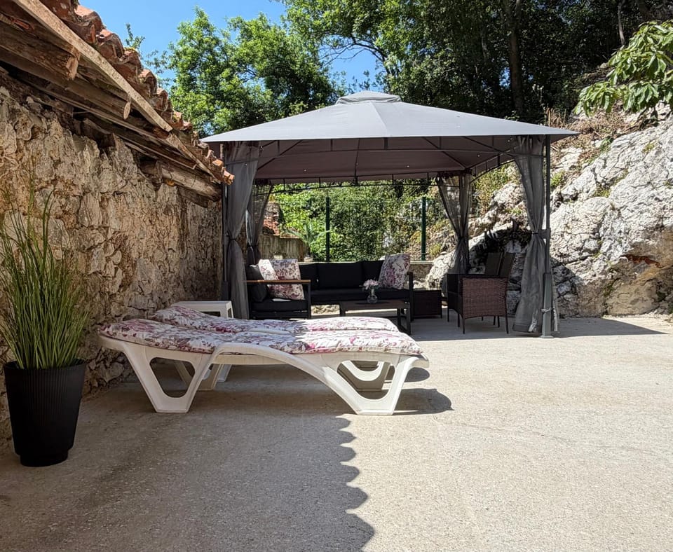 Casa Mariyina House in Asturias