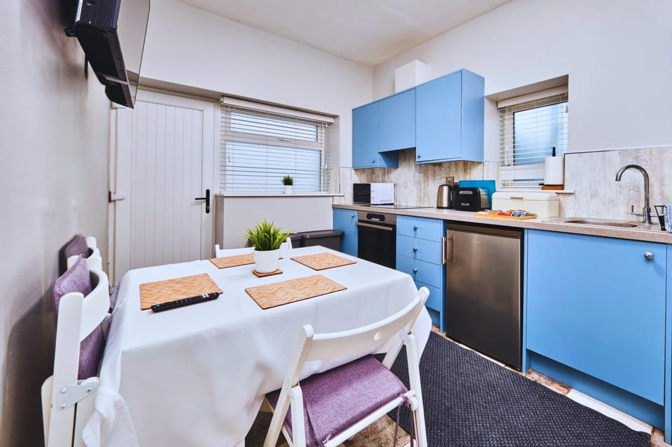 High Finish Apt Beside Beach - Dunluce Green 1 Apartment in Portrush