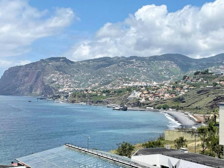 Seaview Apartment walking to the Beach Apartment in Funchal
