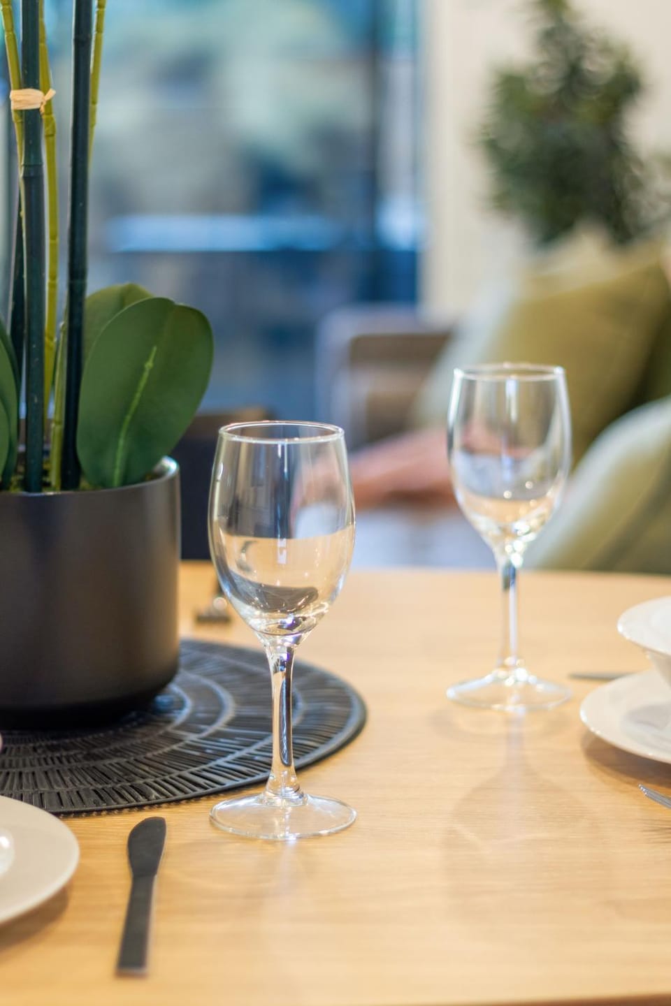 Living room, Decorative detail, Seating area, Dining area