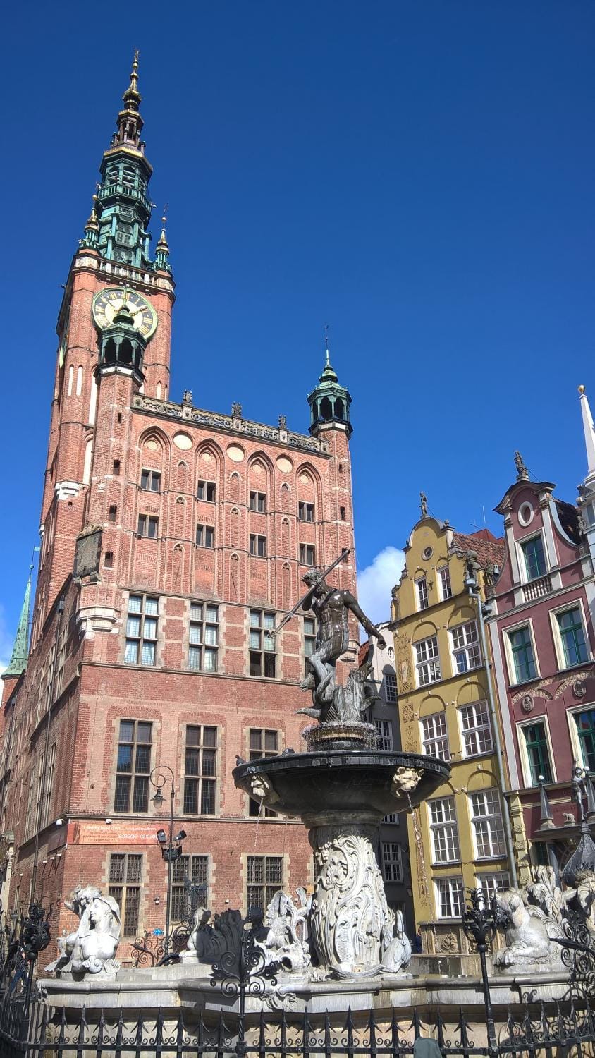 Nearby landmark, Neighbourhood
