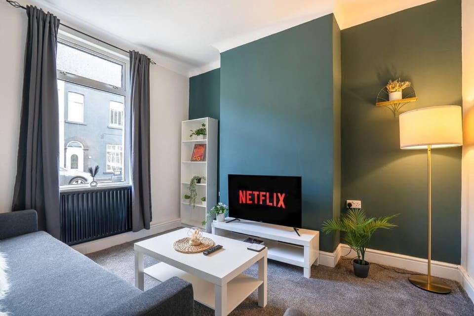 2BR Home near Bishop Auckland - Free Parking -WiFi House in England