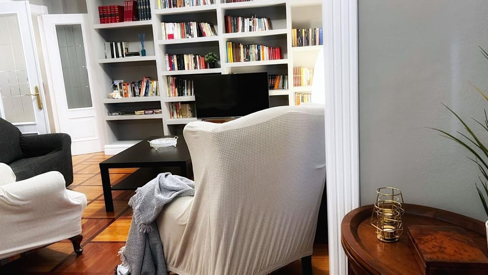 Céntrica y amplia Vivienda Turística con wifi Apartment in Bilbao