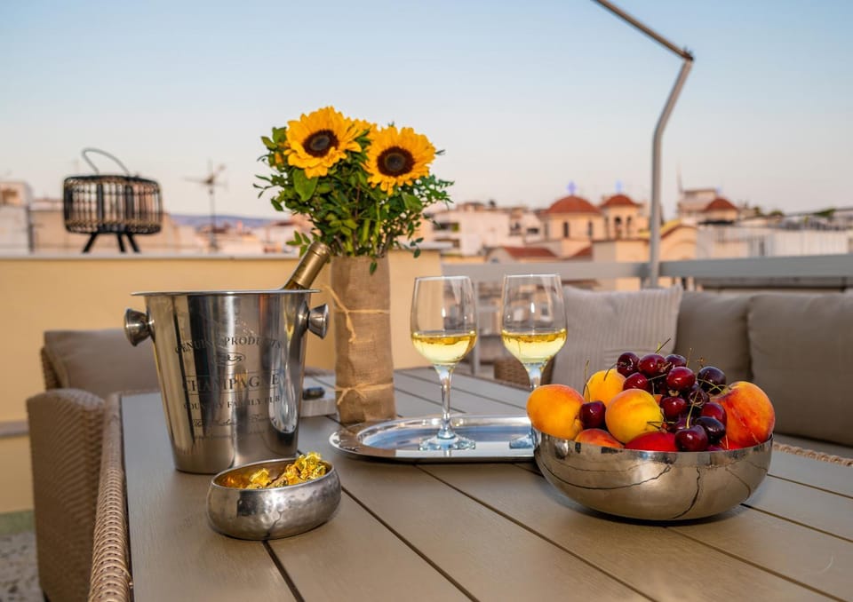 Day, View (from property/room), Balcony/Terrace, Dining area