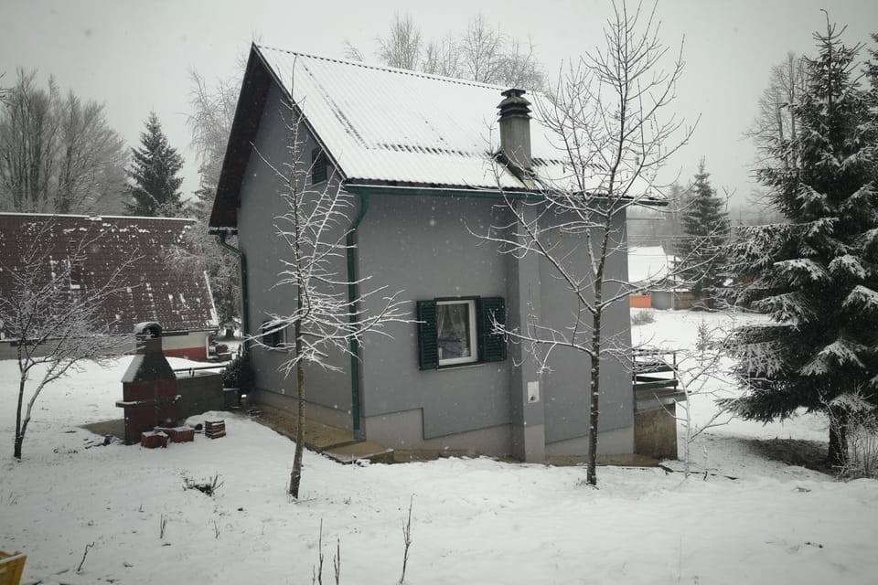 Location, children, Family