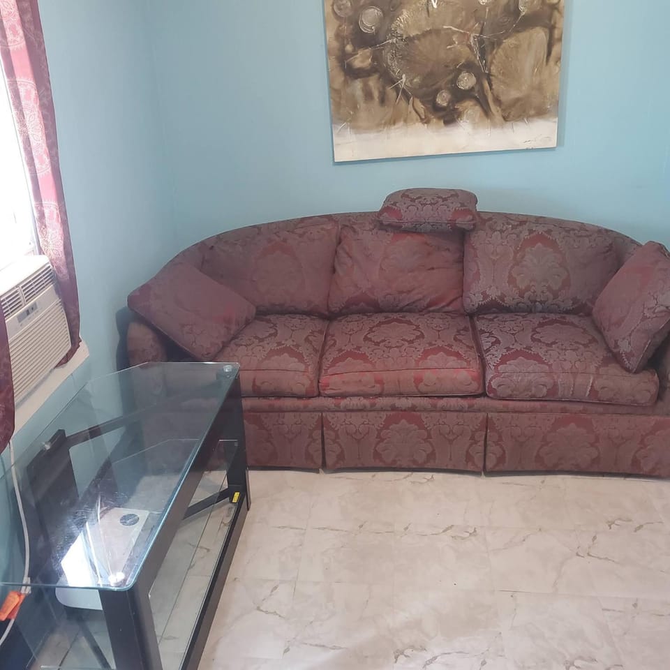 ARMANI MANOR Rustic UNIT 2 Apartment in Wildwood