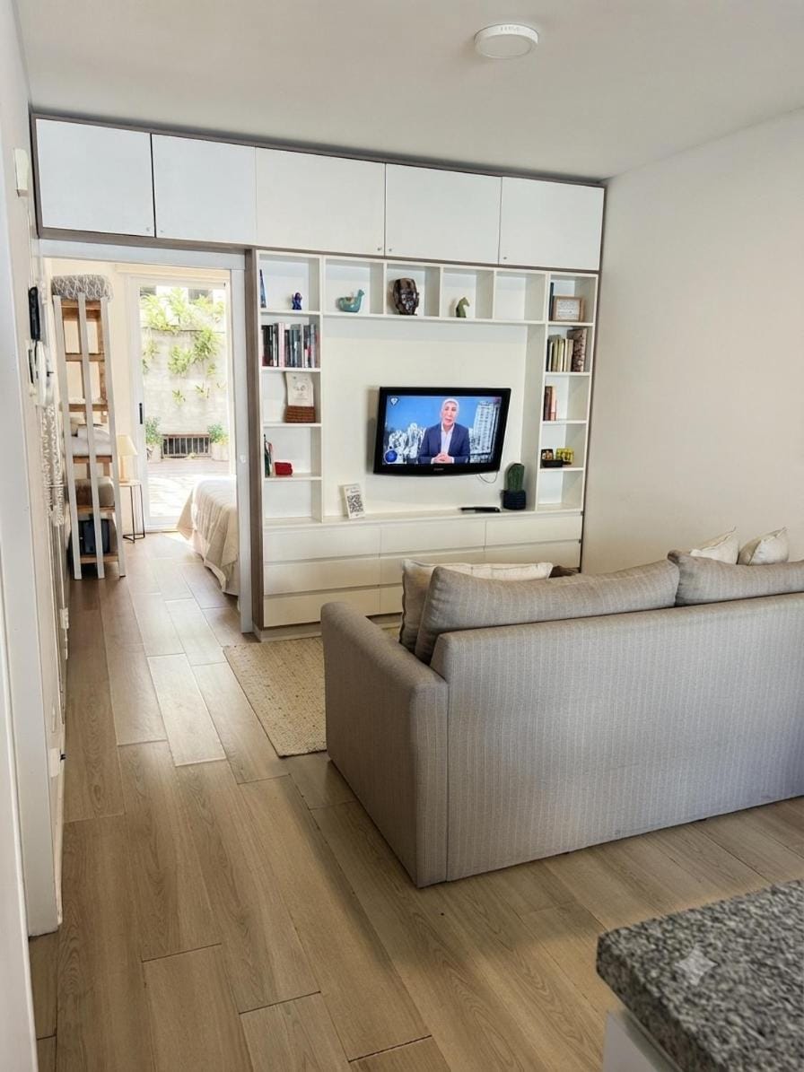 TV and multimedia, Living room, Seating area
