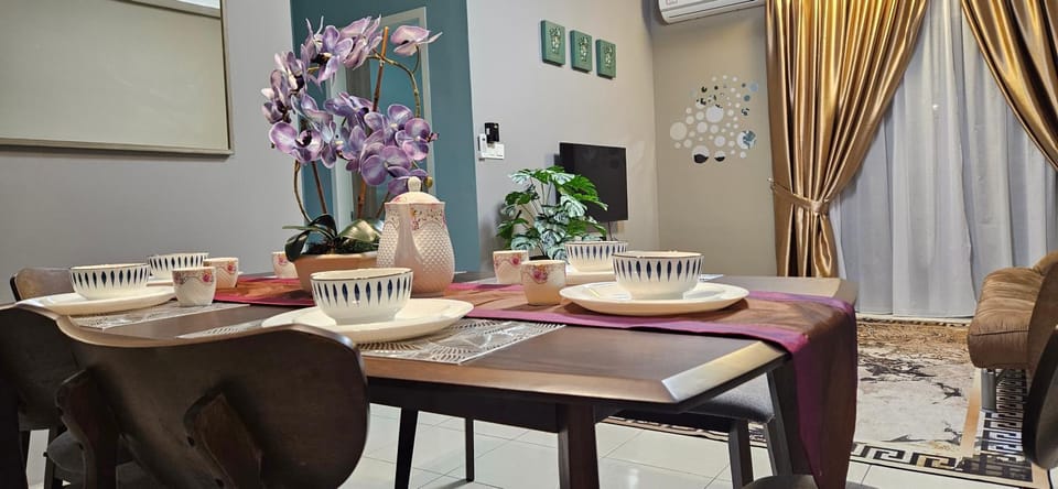 E. R Homestay 3R2B nearby KLIA Apartment in Selangor, Malaysia