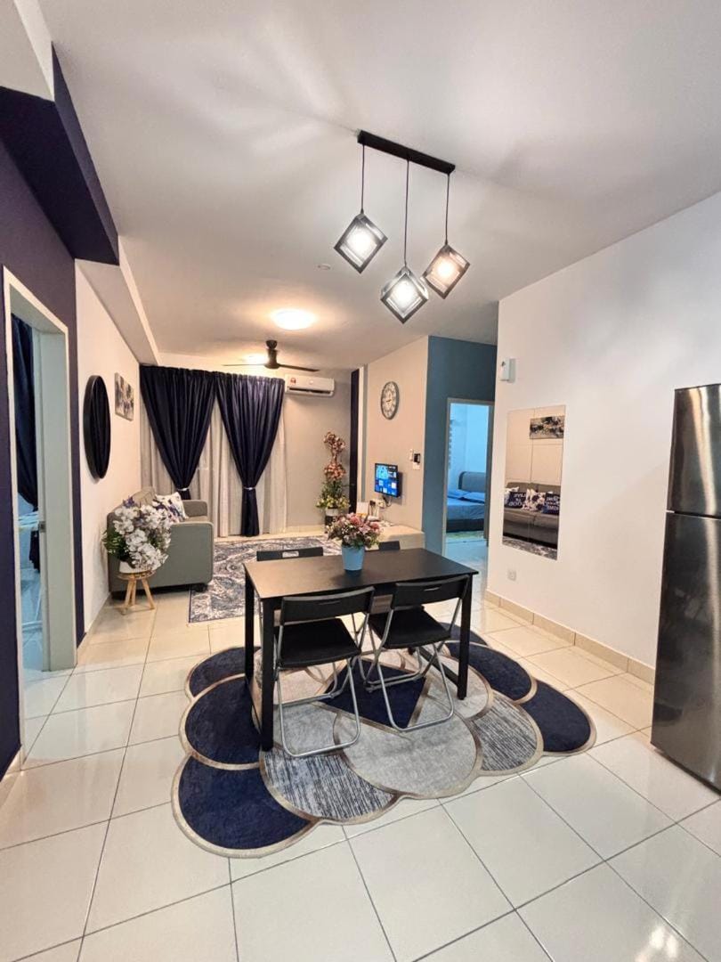 E. R Homestay 3R2B nearby KLIA Apartment in Selangor, Malaysia