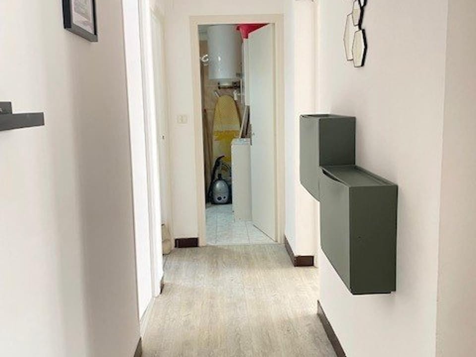 Charmant F2 en centre-ville avec parking, balcon et équipements modernes - FR-1-703-162 Apartment in Alt Empordà