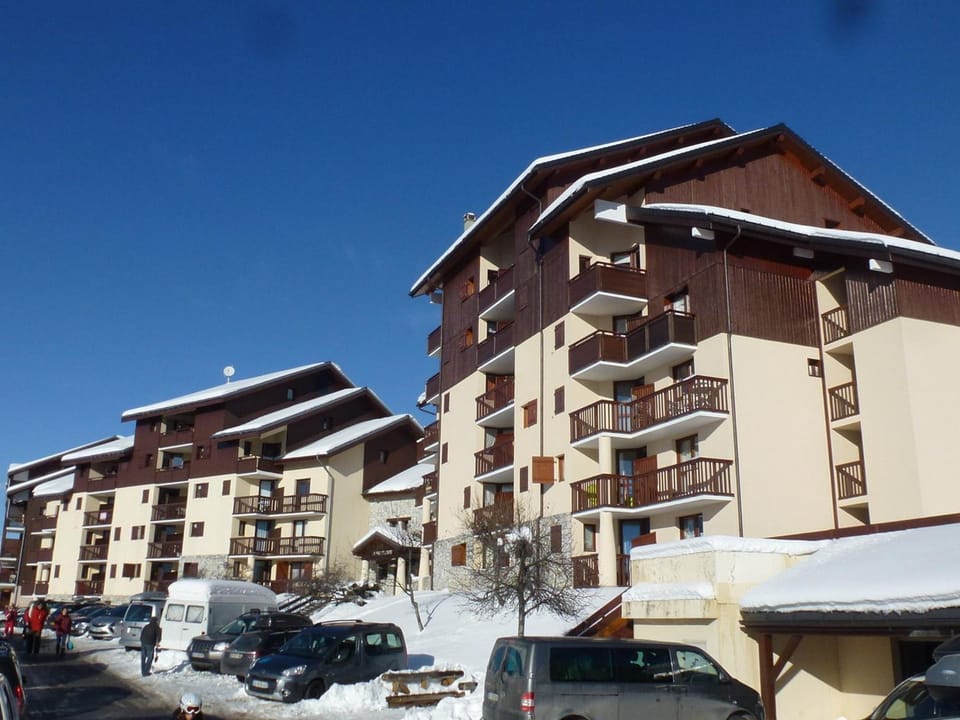 Charmant 2 pièces proche pistes et commerces, 5 pers - FR-1-411-887 Apartment in Landry