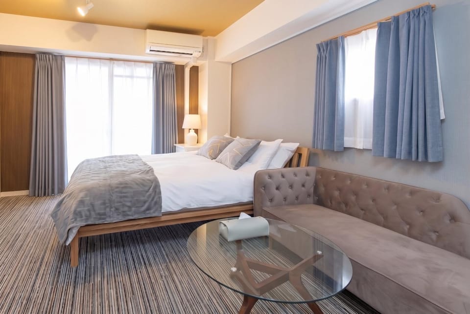 Bed, Living room, Photo of the whole room, Bedroom