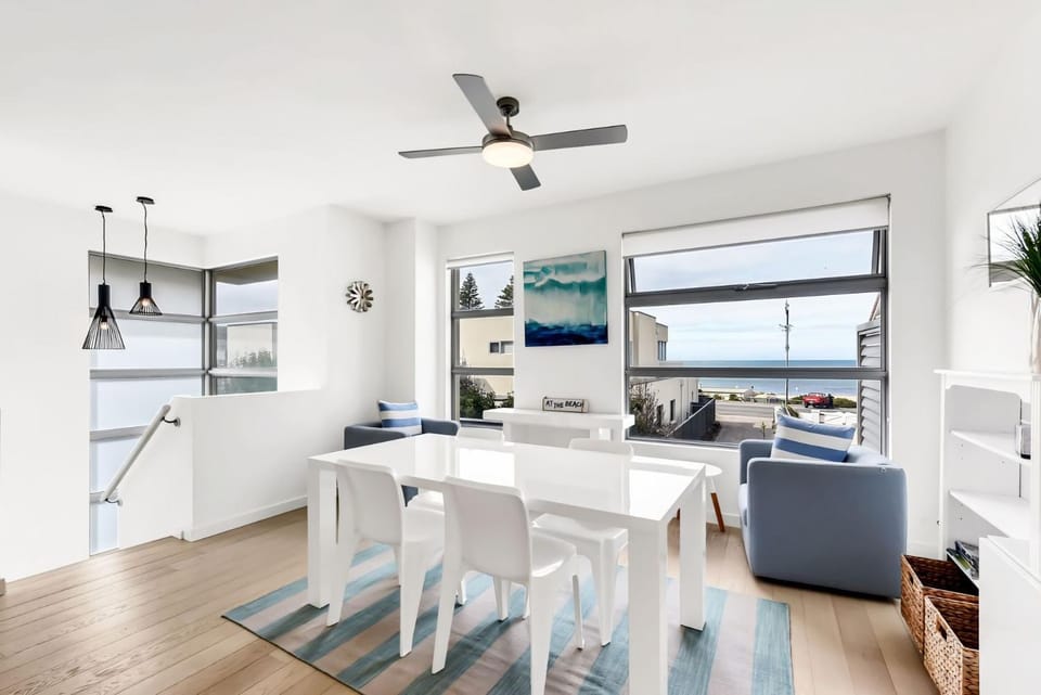 Dining area, Sea view