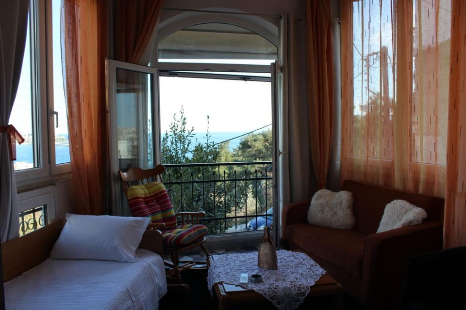 The Romance # 01 Apartment in Kavala