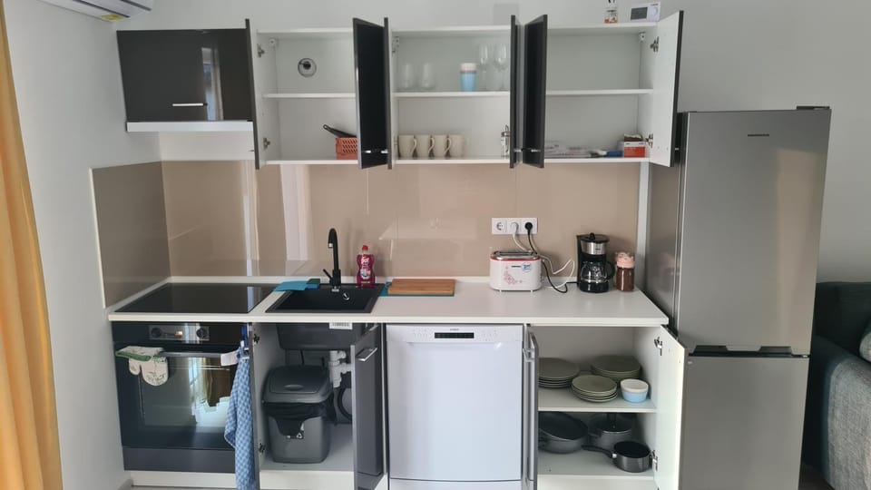 my HomeSweetHome apartments 3 km from center of Targu Mures Apartment in Romania