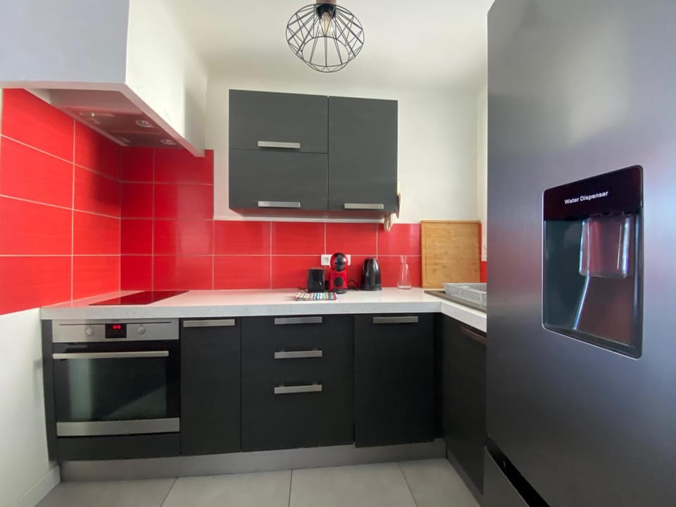 Kitchen or kitchenette, oven, stove